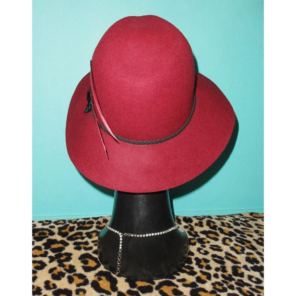 Vintage Burgundy Cloche Hat w/ Bow and Feathers church hat pinup Kentucky Derby - Picture 9 of 10